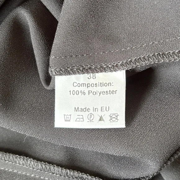 Ivan Grundahl Asymmetrical Hem Draped Button Up Long Sleeve Blouse EUC DK38 US8 - Picture 6 of 8